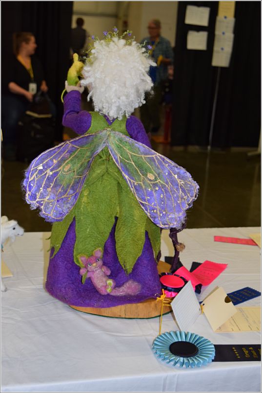 Dana Nishimuras wet- and needle-felted sculpture, Maises Menagerie, back view. Photo: Peggy Lundquist.